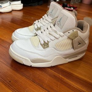 Linen 4s, re: 2017, used, size 7Y. NEED GONE